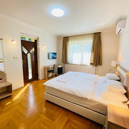 Mikes Deluxe Home Balatonfüred Esterno foto
